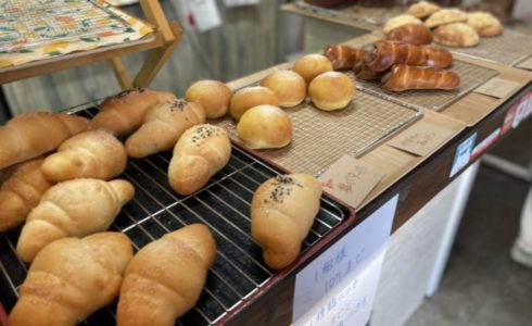 篠栗町　カフェ　ロコロコ　パン屋さん